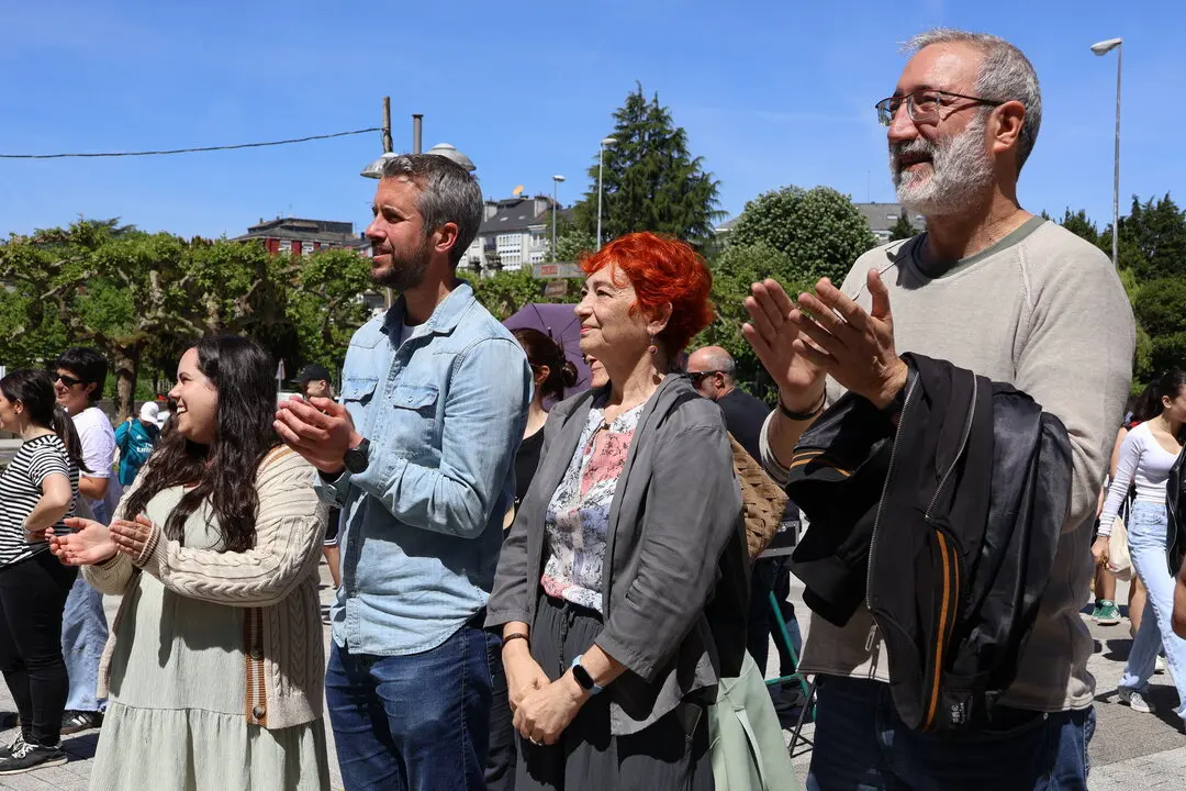 Maite Ferreiro, con Rubén Arroxo y Alejandro Penas