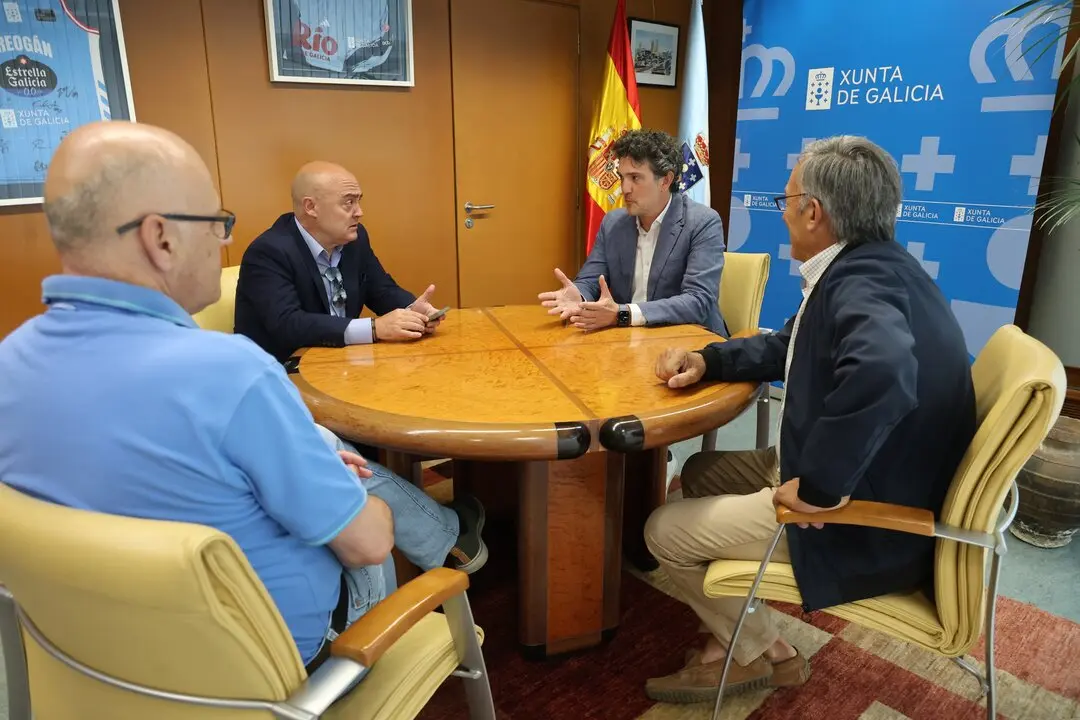 020725 Reunion andaina solidaria