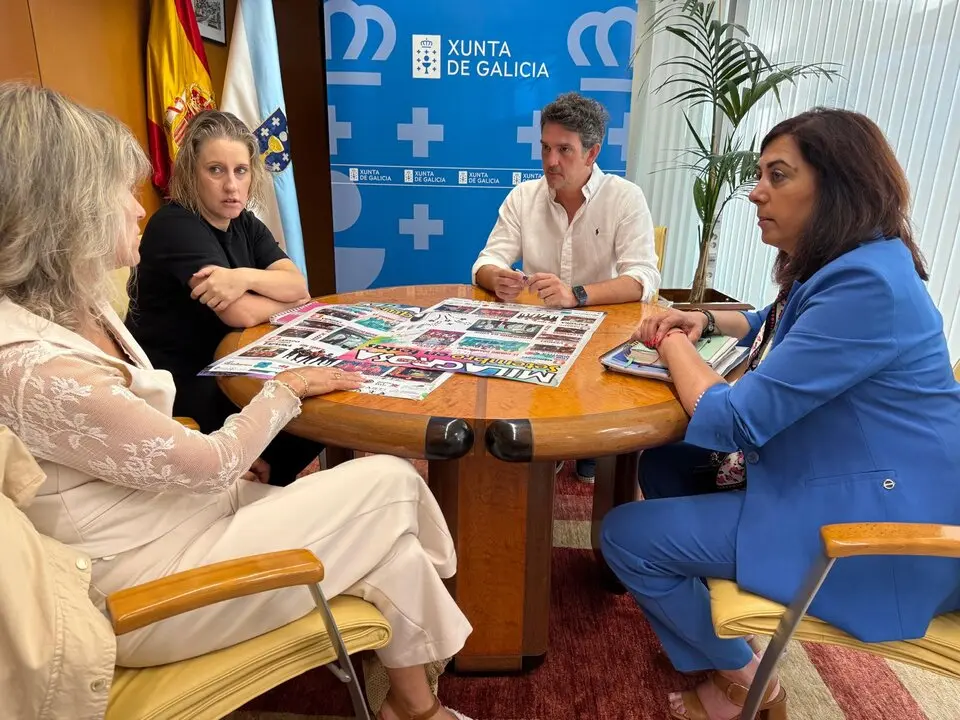 040825 Xuntanza Comisión Festas A Milagrosa