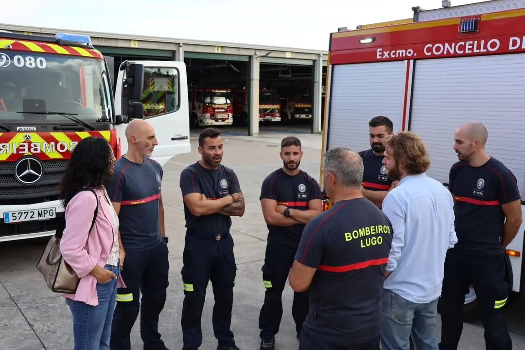 El destacamento de bomberos de Lugo se desplazó a Quiroga