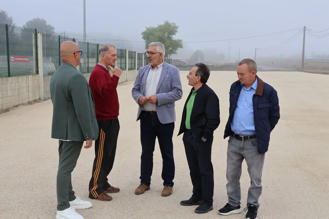 Miguel Fernández, en el aparcamiento de As Gándaras