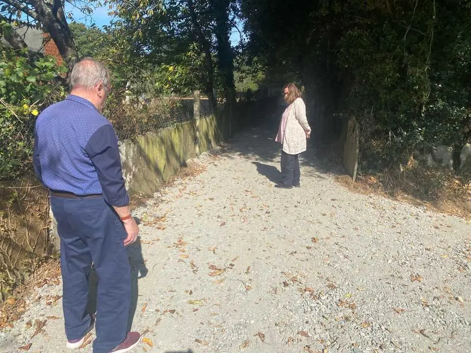 Reme González, en el Camiño Real a su paso por Rábade