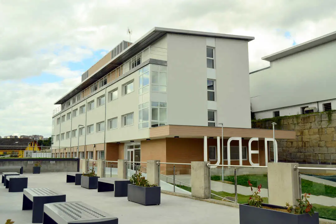 El edificio de la UNED de Lugo