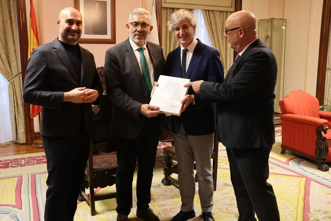 Miguel Fernández y Luís Nobre, en la Casa de Concello de Lugo