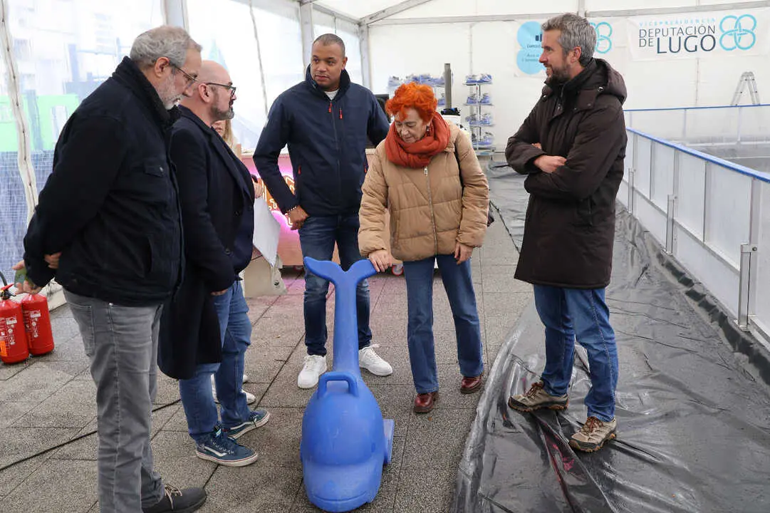 Arroxo visitó la pista de hielo que se desplegará en A Milagrosa en Navidad