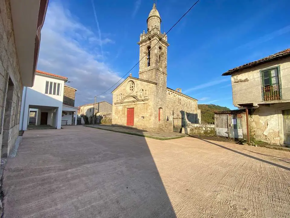 La iglesia de Santa Mar&iacute;a de Nogueira, en Chantada