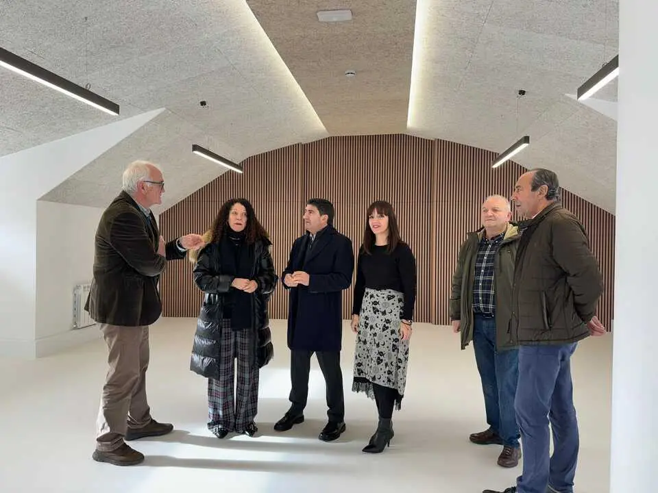L&oacute;pez, Blanco y Rouco, durante la visita a la Casa do Concello de Vilalba