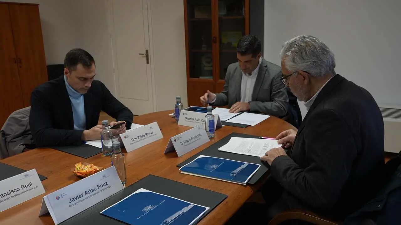 Miguel Fern&aacute;ndez, durante una reuni&oacute;n en el Pazo de Feiras