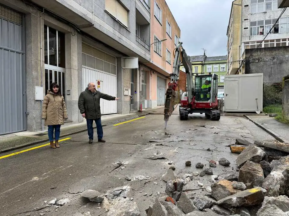 Marta Rouco y Luis Fern&aacute;ndez, en la r&uacute;a do Rego