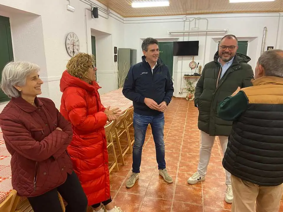 120126 Local social Castroverde 