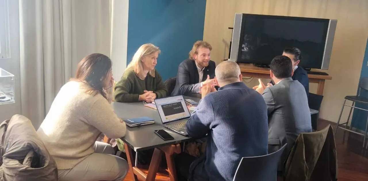 Jorge Bustos, durante una reui&oacute;n