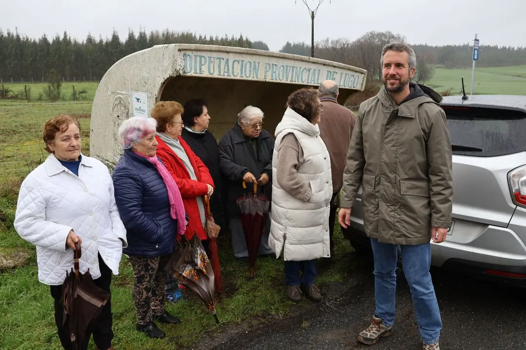 Rub&eacute;n Arroxo visit&oacute; el plan piloto de transporte para el rural
