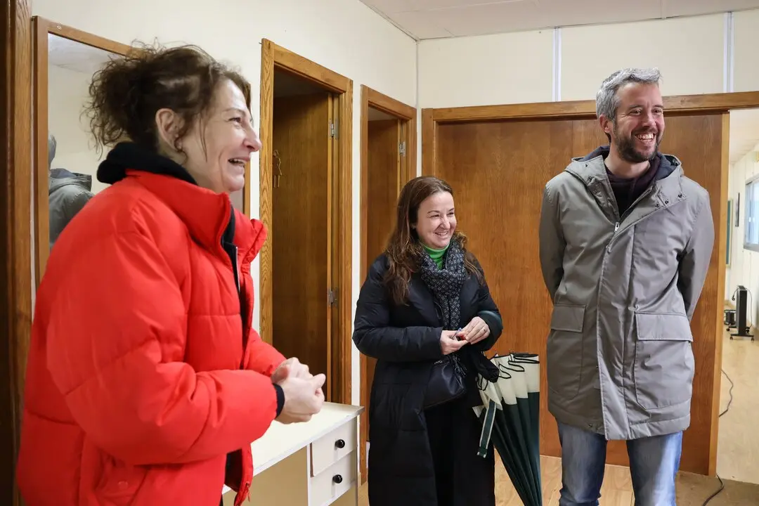 Rub&eacute;n Arroxo y Cristina L&oacute;pez, en el local social de Galegos