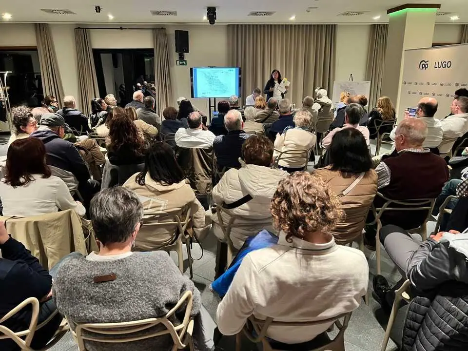 REUNI&Oacute;N ZONA RAM&Oacute;N FERREIRO