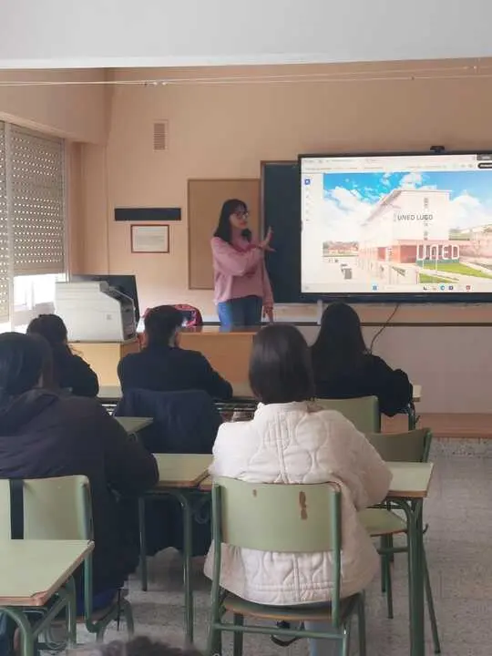 Carmen Gallego habl&oacute; en el Polit&eacute;cnico sobre las v&iacute;as de acceso a la universidad desde FP