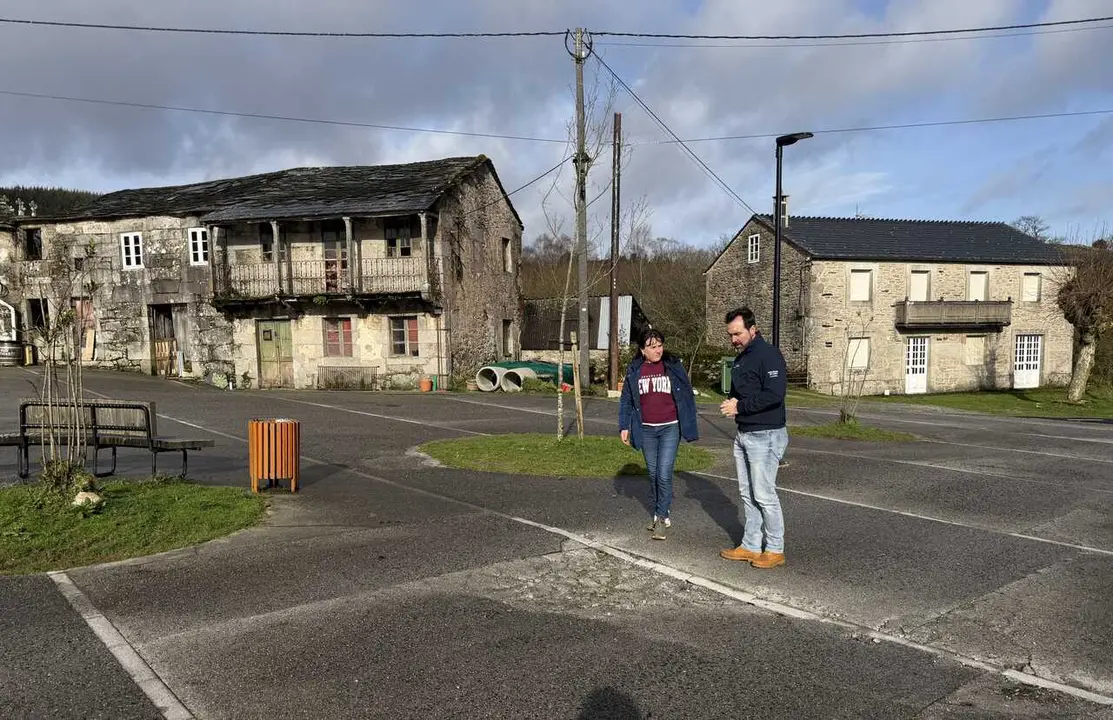 Eugenia Requeijo e Antonio Ameijide na Praza do Viveir&oacute;