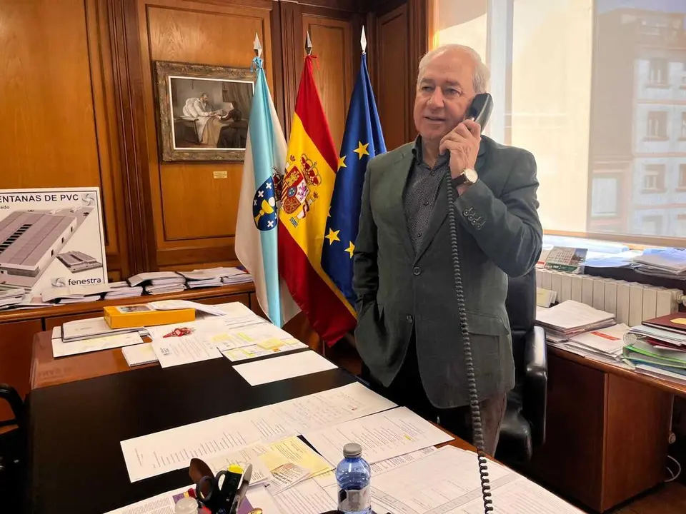 Jos&eacute; Tom&eacute;, al aparato