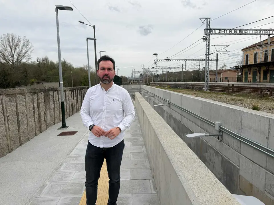 Antonio Ameijide na estaci&oacute;n de Canabal (Sober)