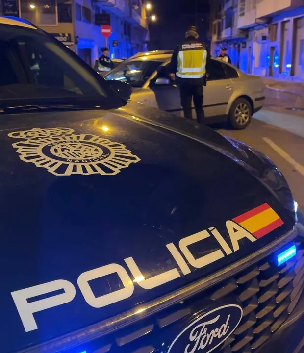 Una patrulla de la Polic&iacute;a Nacional. Pradero