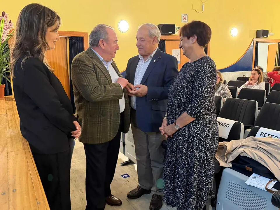 Alcalde e Gloria con Inmaculada Ramos e Ram&oacute;n Ares