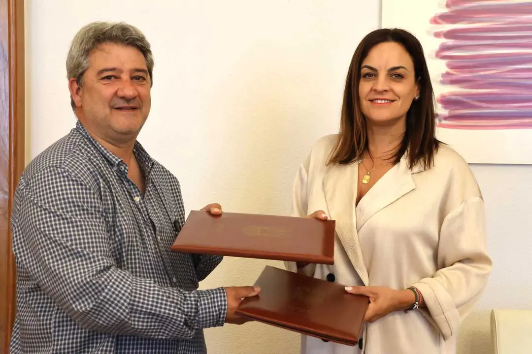 100626 Convenio con Ribas de Sil