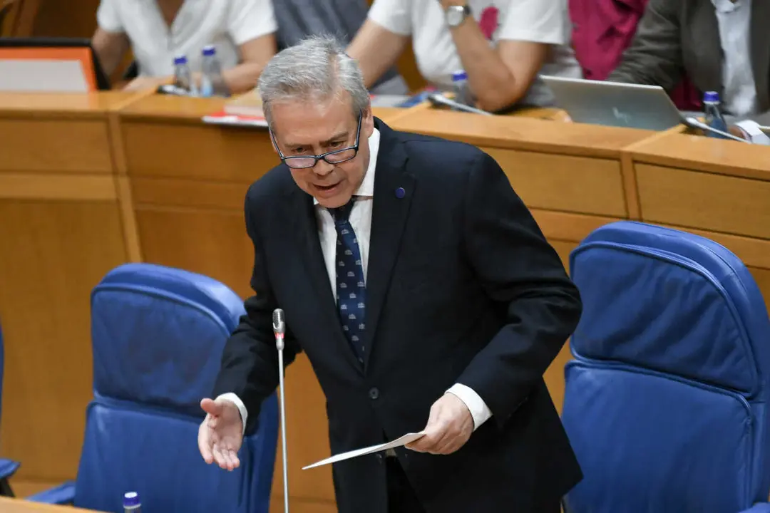20260708 Parlamento conselleiro Sanidade  Radioterapia HULA3