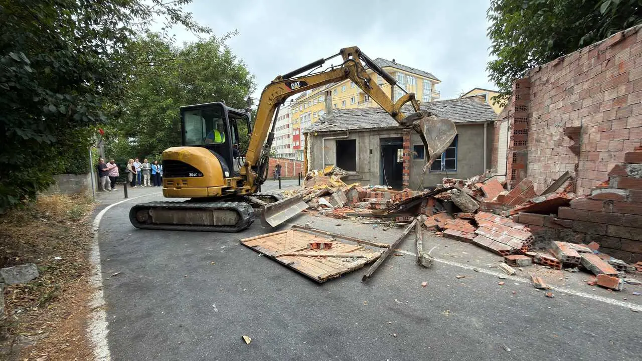 Derribo del tap&oacute;n urban&iacute;stico de Dona Urraca. Pradero