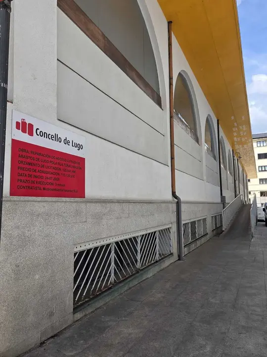 Tu&ntilde;as Bouz&oacute;n