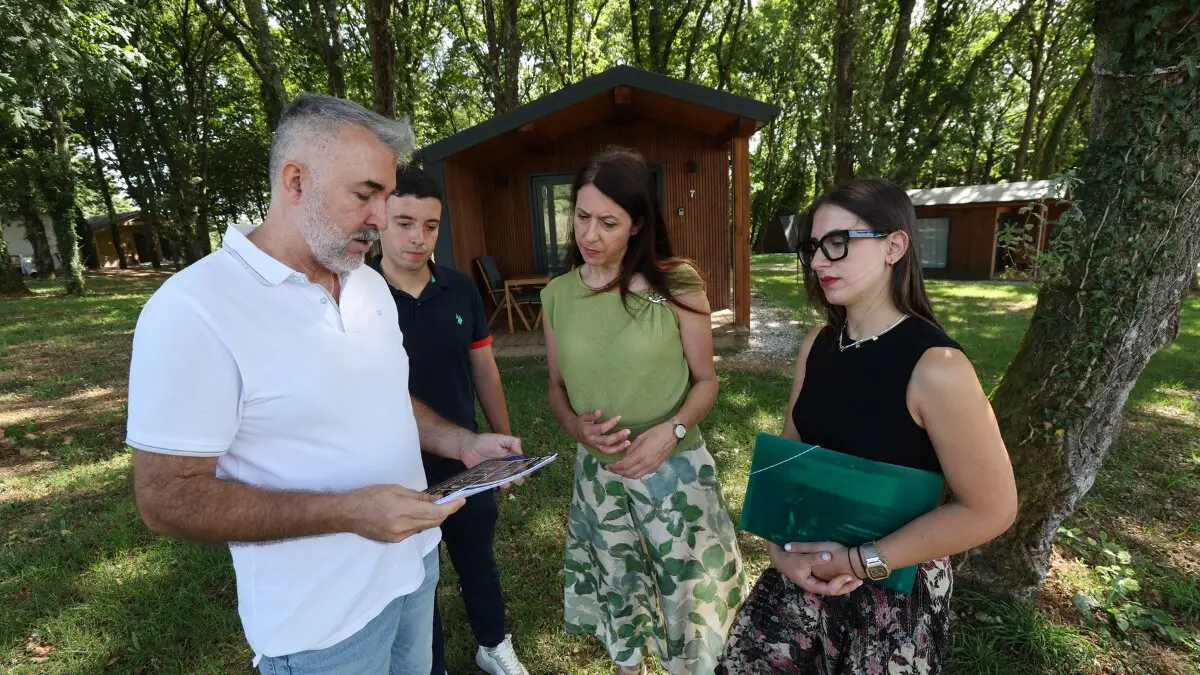 Mar&iacute;a Jos&eacute; G&oacute;mez en su visita al Ecocamp San Rom&aacute;n, en Guint&iacute;n