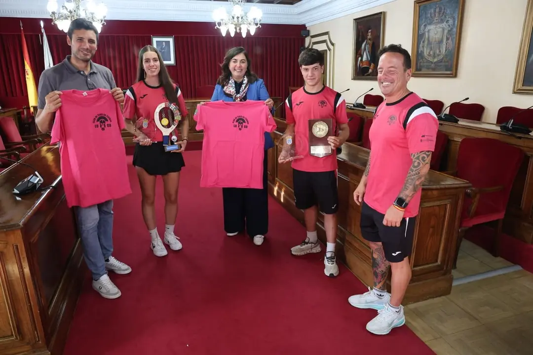 Recepci&oacute;n de los tenistas Andr&eacute;s Pereiro y Noa Rodr&iacute;guez en el Concello de Lugo