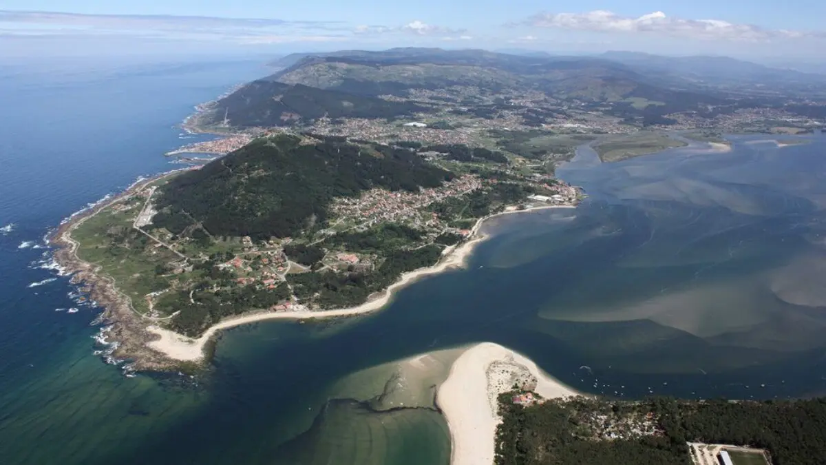 Desembocadura del r&iacute;o Mi&ntilde;o. Foto obtenida del Concello de A Guarda