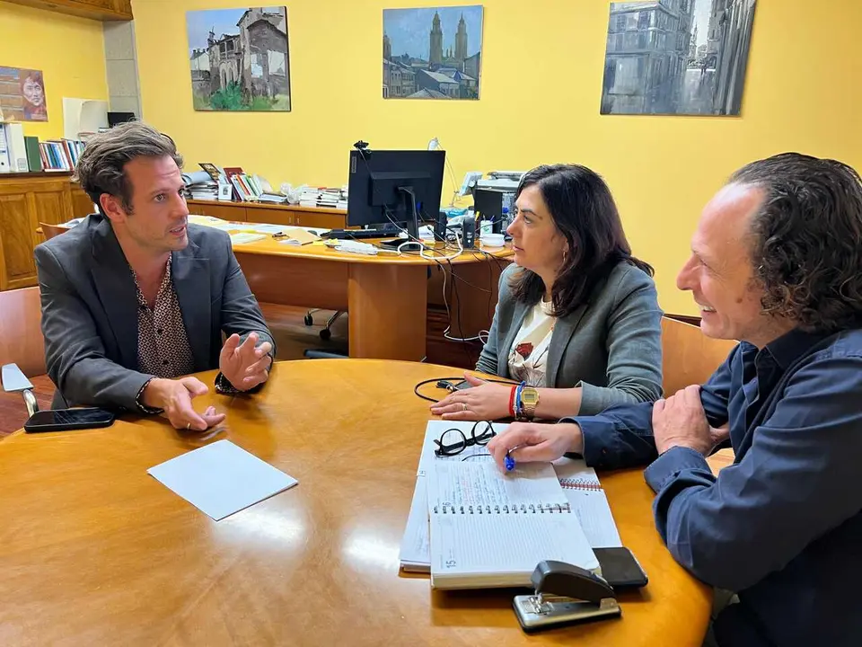 REuni&oacute;n co dtor comunicaci&oacute;n Caudal