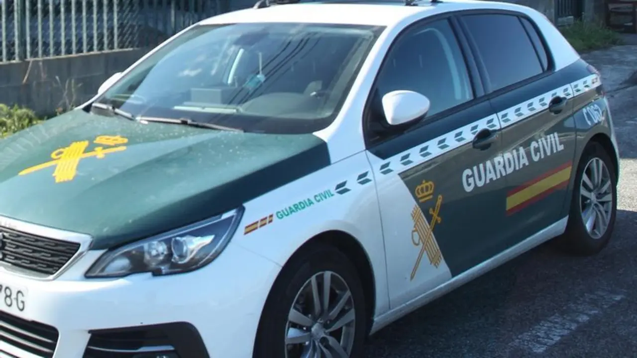 Detenido en Ribadeo por el hurto de un coche guardia civil