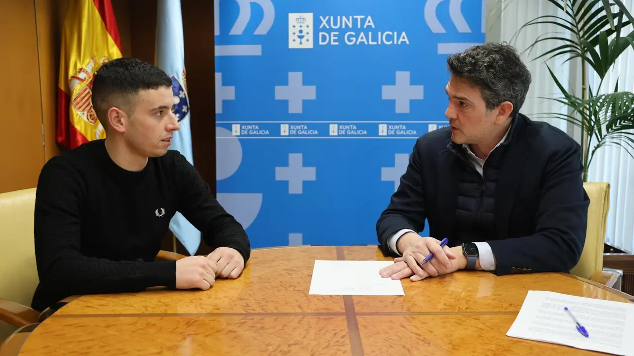 100225 Reunión alcalde Guntín