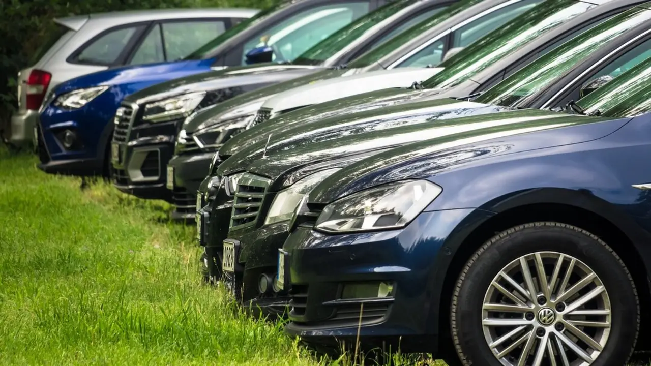 Coches, aparcamiento, parking, aparcar