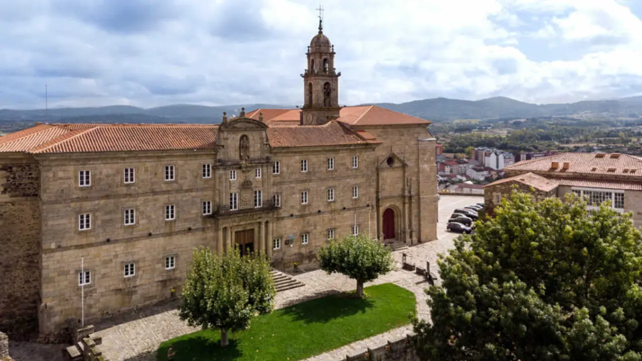 Parador_de_Monforte_1_ Foto: ribeirasacra.org
