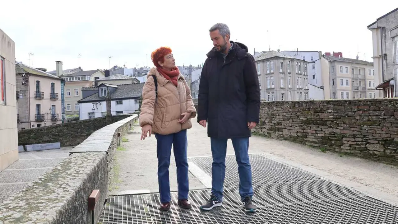Rubén Arroxo y Maite Ferreiro, en la muralla