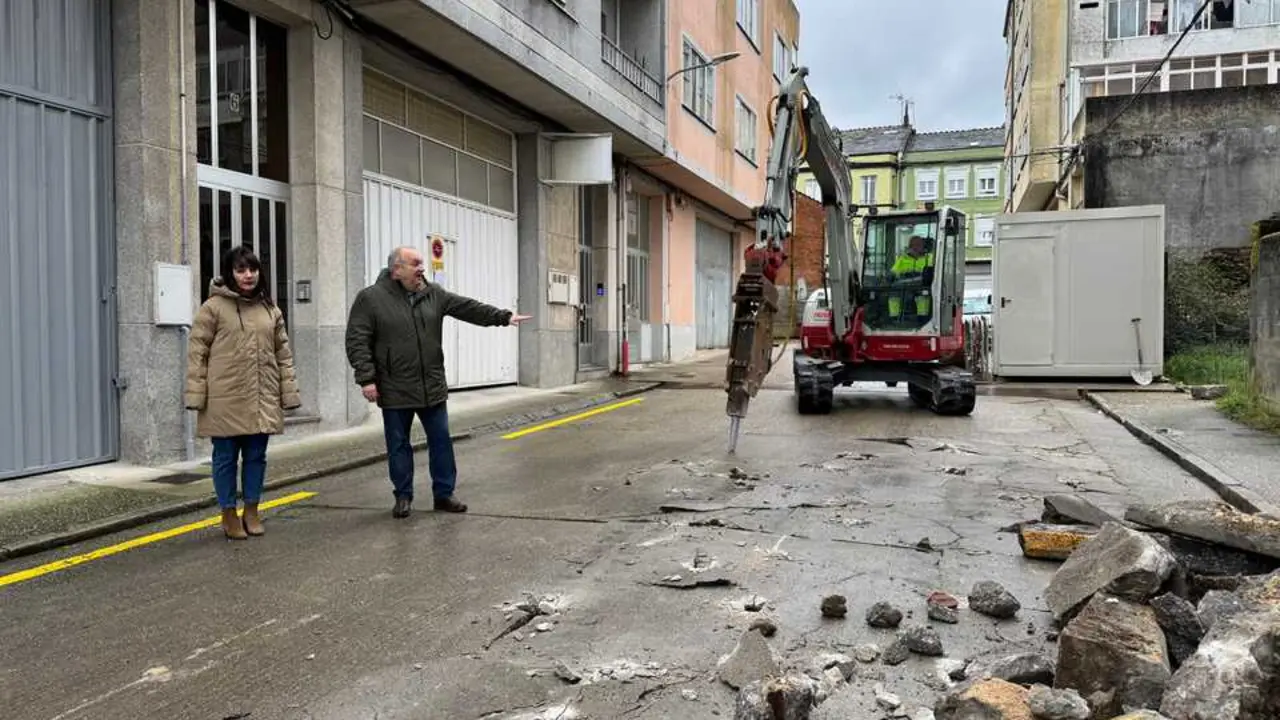 Marta Rouco y Luis Fern&aacute;ndez, en la r&uacute;a do Rego