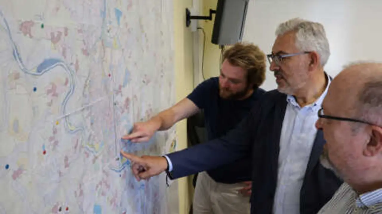 020226_foto_o_concello_esixe_a_xunta_que_cumpra_o_acordado_e_execute_con_urxencia_a_mellora_da_rua_serra_de_meira_no_marco_do_plan_paradai