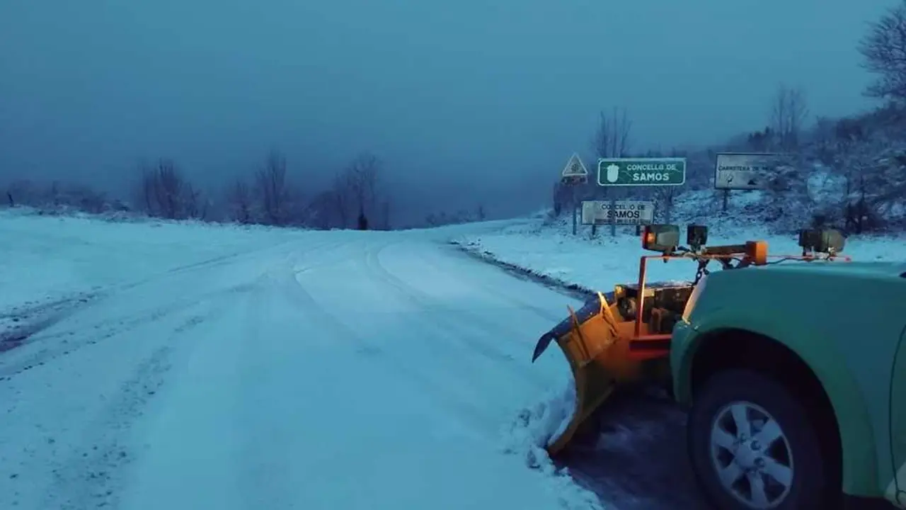 020226 Actuaci&oacute;ns pola neve - Deputaci&oacute;n