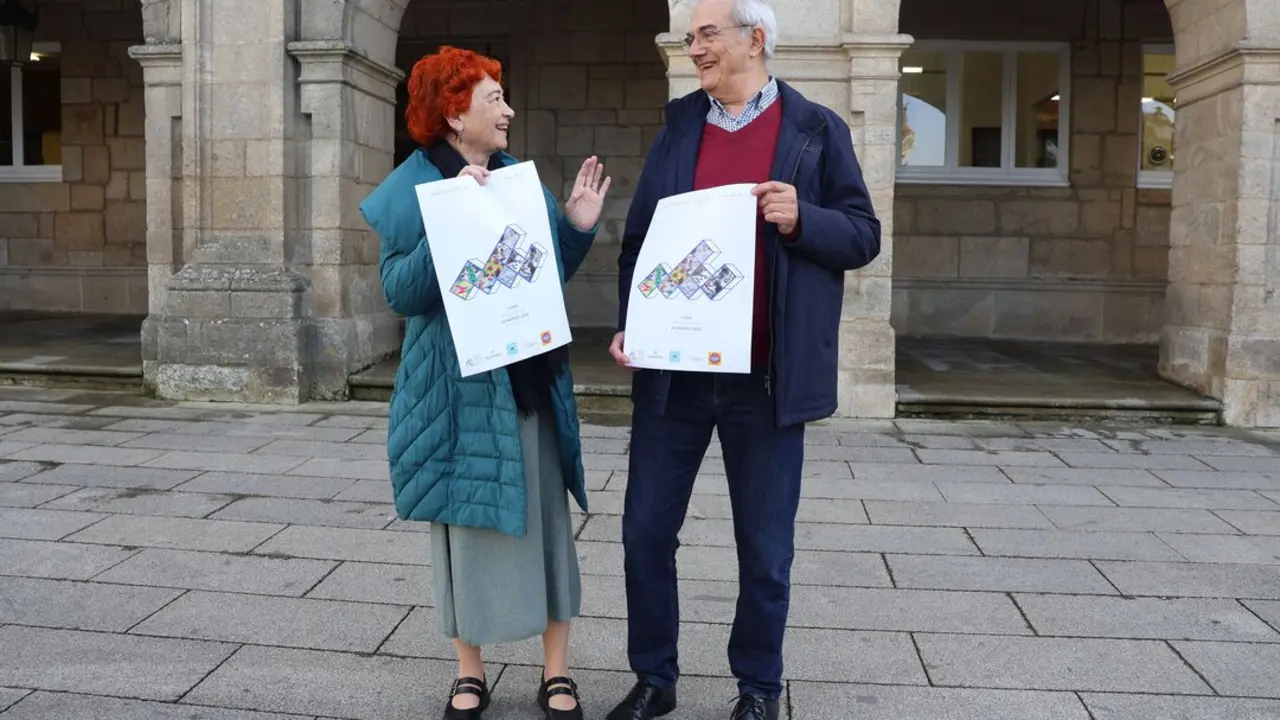 Maite Ferreiro, durante la presentaci&oacute;n de la actividad &laquo;Matem&aacute;ticas na r&uacute;a&raquo;