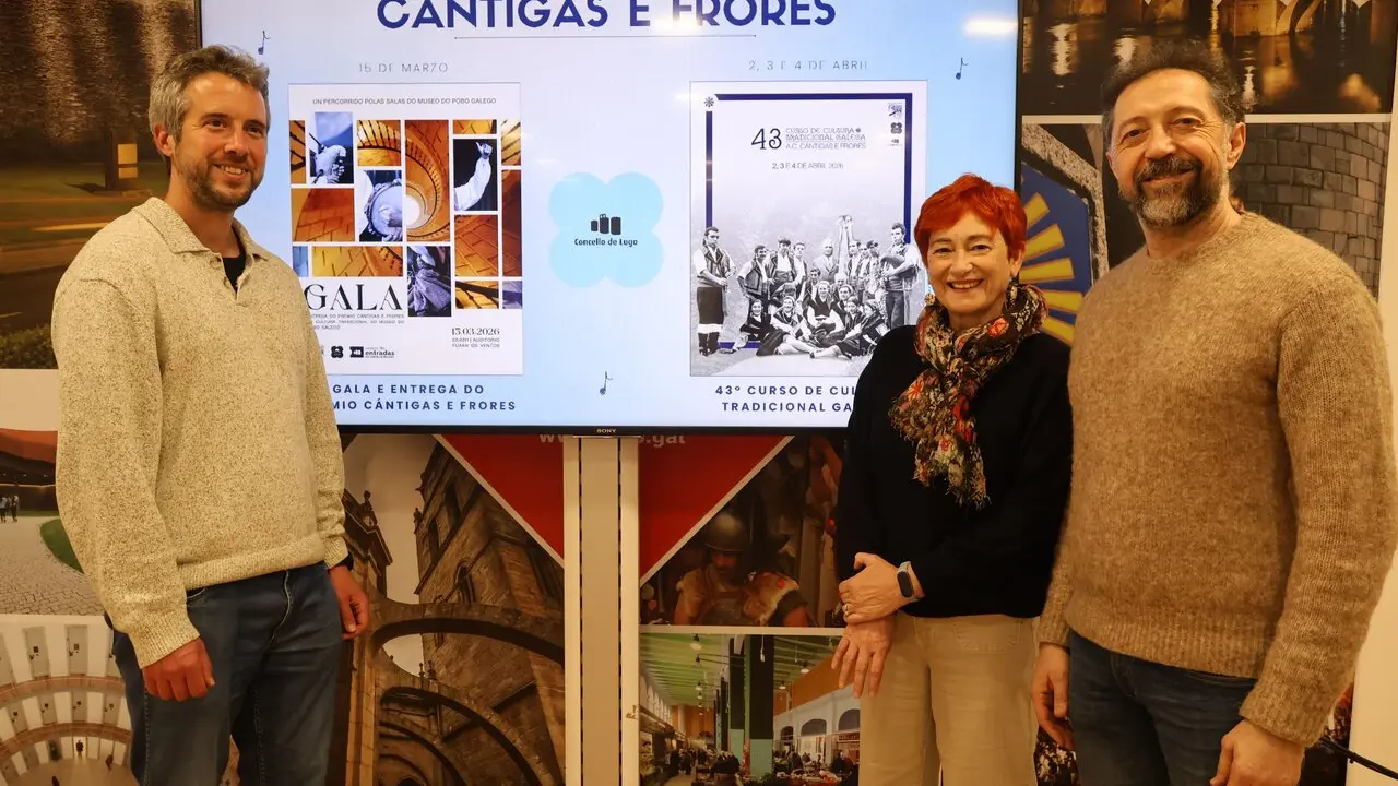 Rub&eacute;n Arroxo y Maite Ferreiro, durante la presentaci&oacute;n de la gala Cantigas e Frores