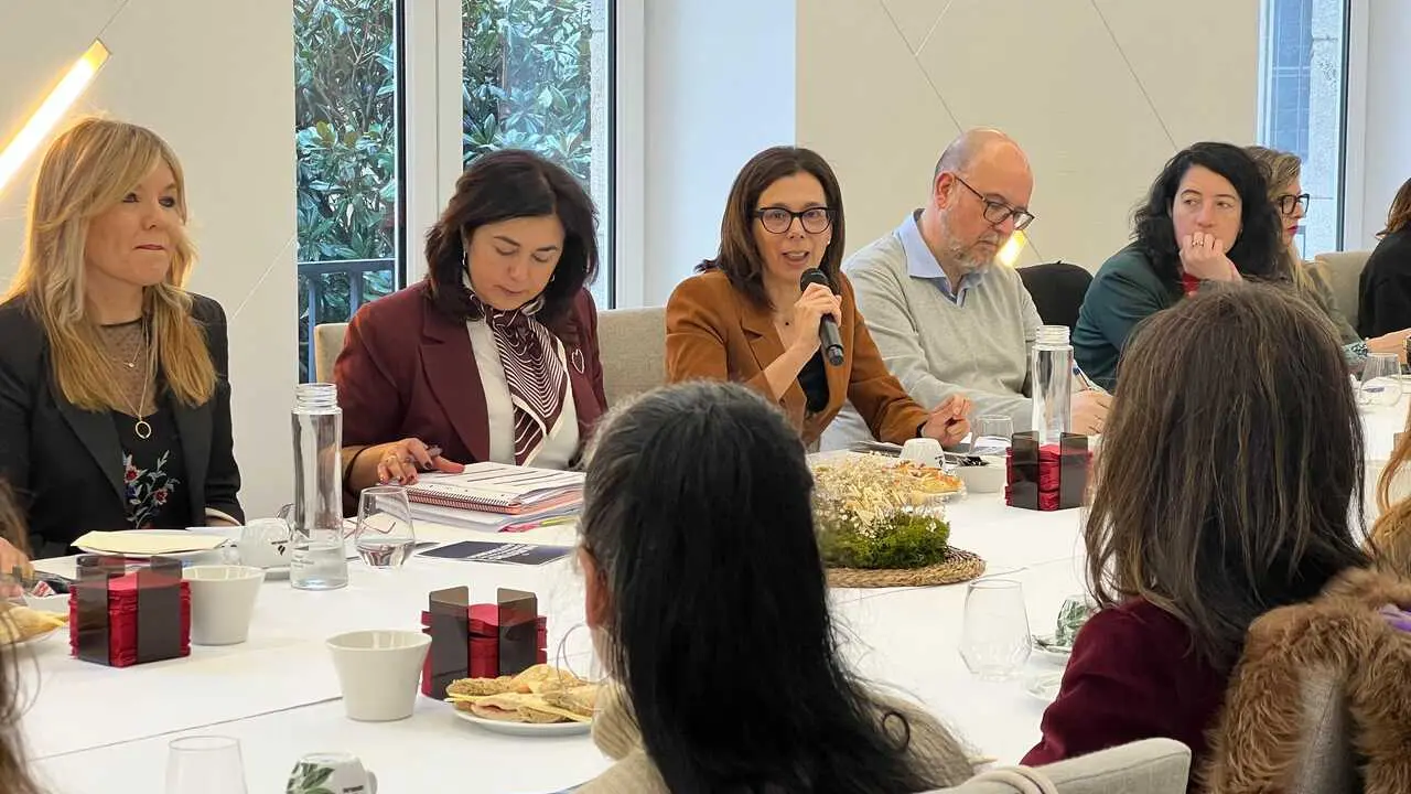 Reuni&oacute;n aut&oacute;nomas Lugo (2)