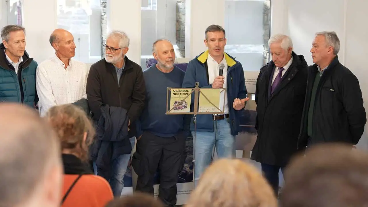 010426 Inauguración exposición O Río que nos move