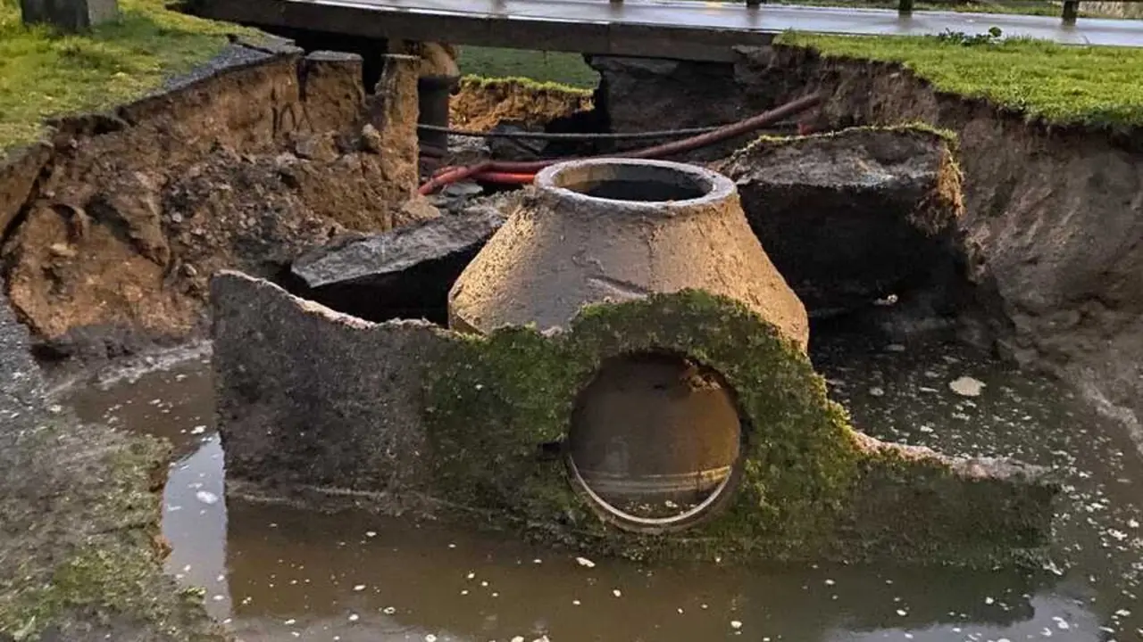 Paseo del r&iacute;o Asma, en Chantada