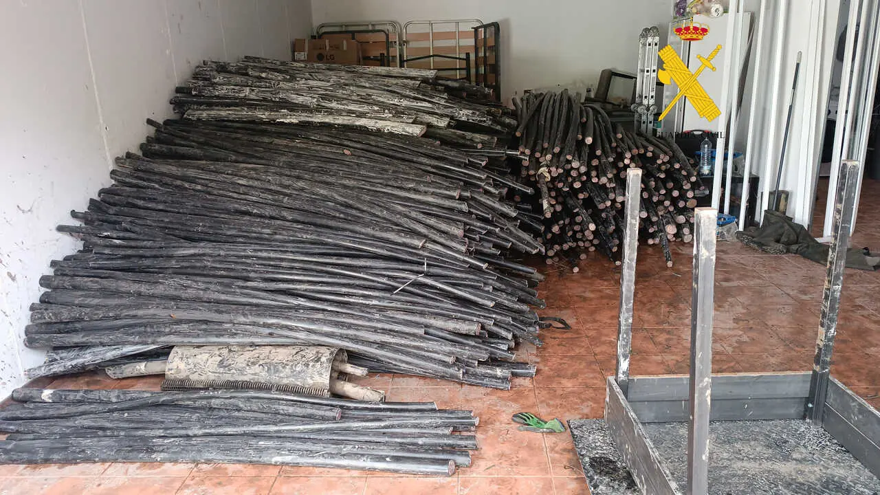 Un total de 17.000 kilos de cobre fueron intervenidos por la Guardia Civil
