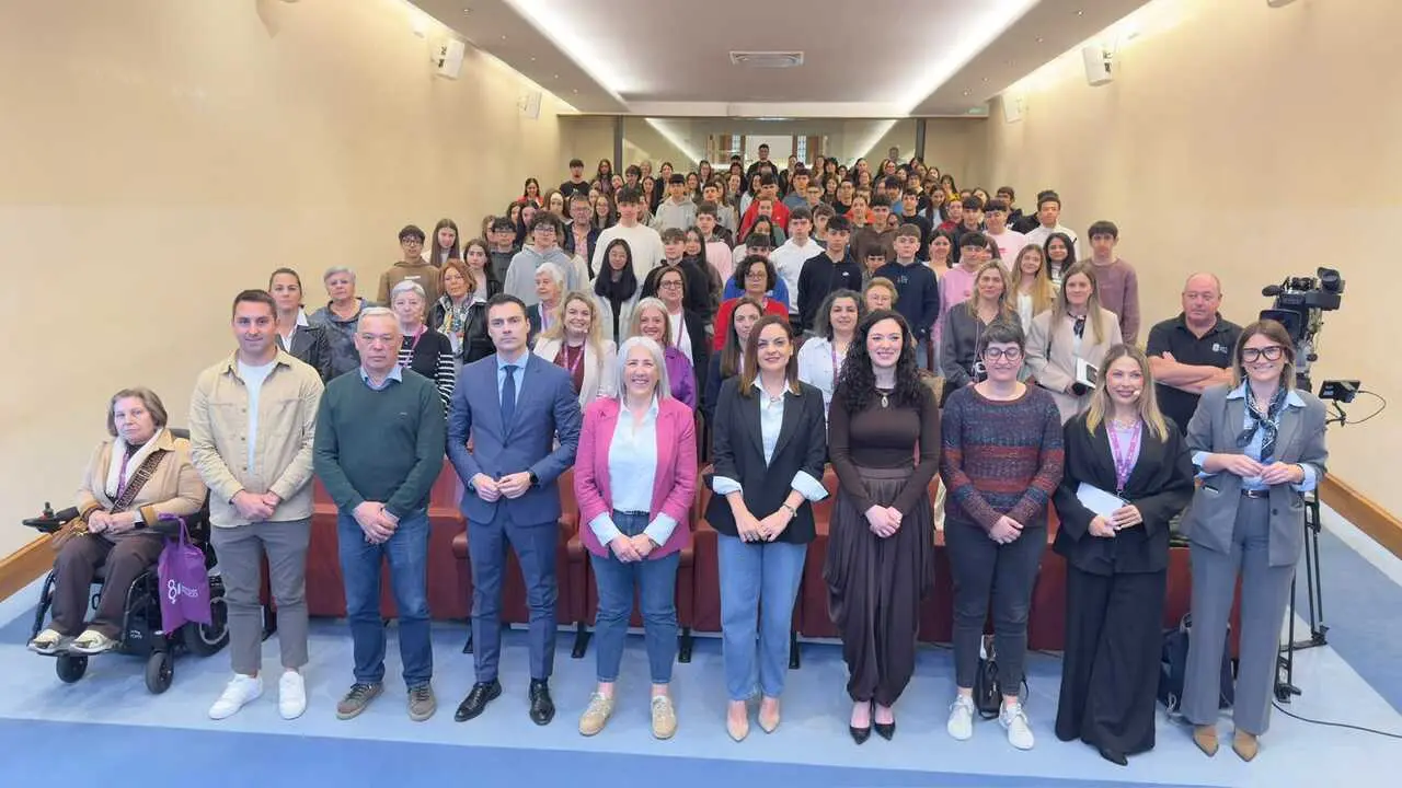 Las Xornadas Feministas=Igualdade se celebraron en el sal&oacute;n de actos del Pazo de San Marcos. Pradero