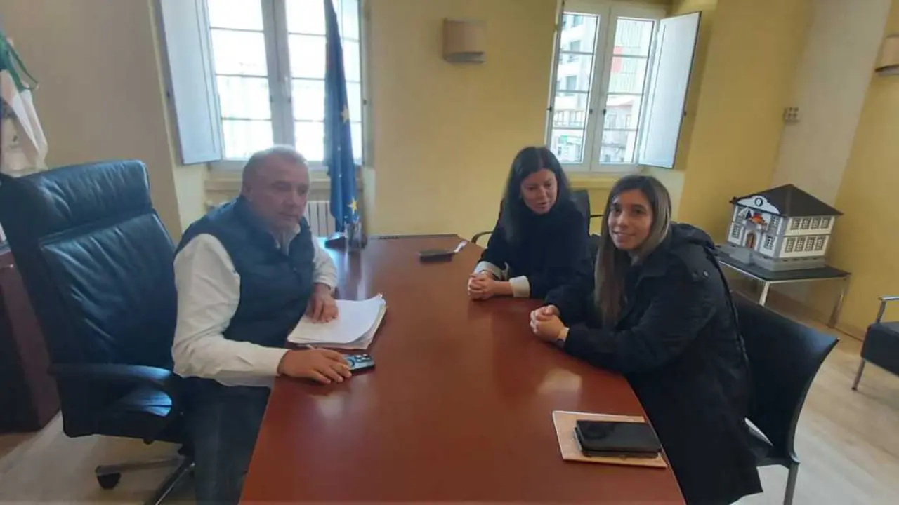 El servicio de madrugadores ampliar&aacute; el horario en Palas de Rei si existe demanda