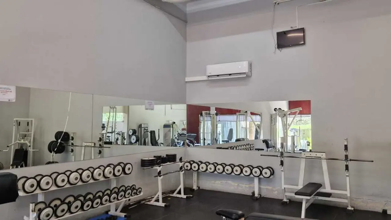 Gimnasio de la piscina de Chantada