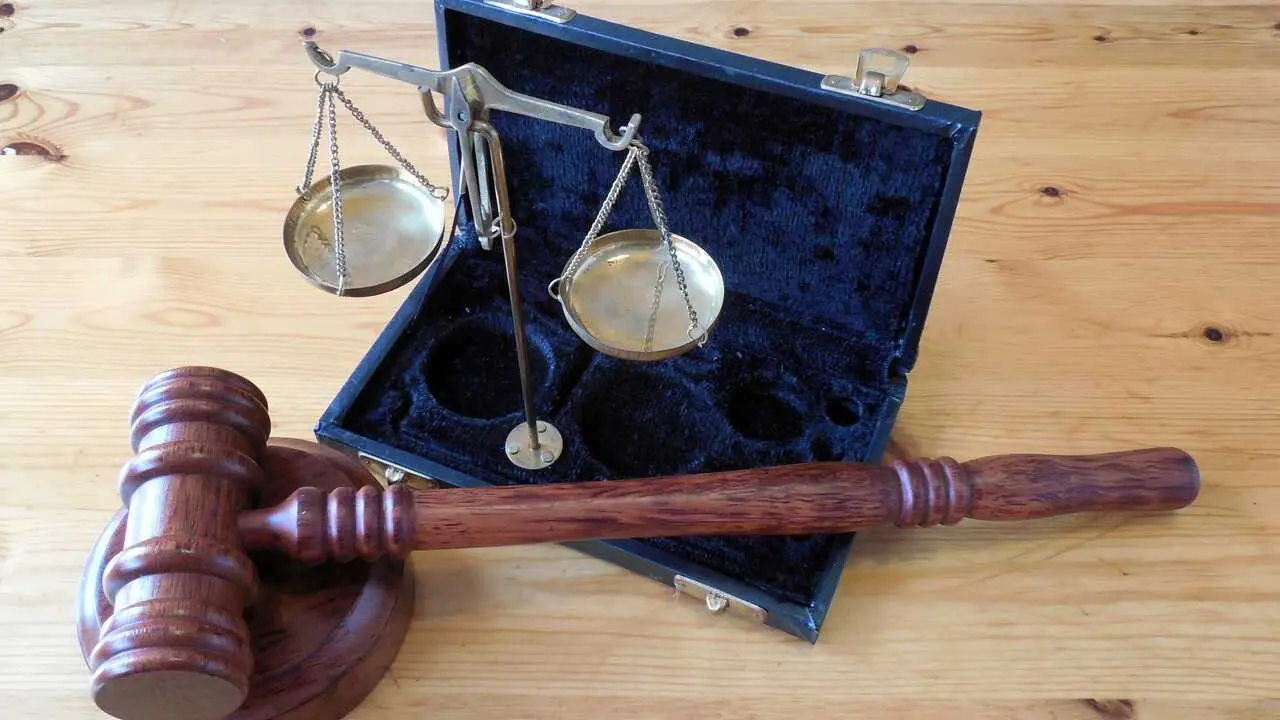 Martillo, justicia, juez